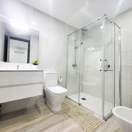 아파트 Cristianos Ljus 아로나